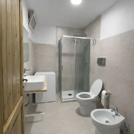 Home Stay Apartment Appartement *