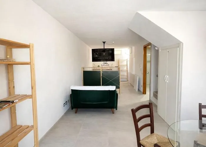 Апартаменты Home Stay Apartment